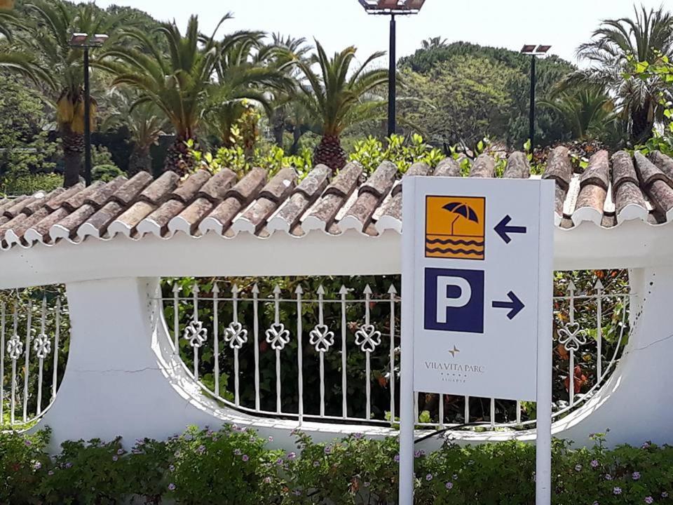 Vila Mourisca Porches  Bagian luar foto